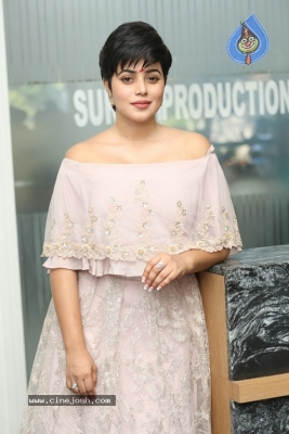 Actress Poorna Photos - 16 of 19