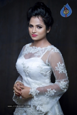Actress Ramya Pandian Photoshoot - 6 of 6