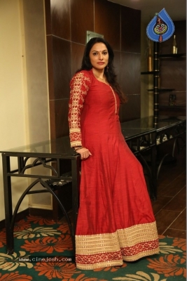 Actress Rethika Srinivas Photos - 13 of 16