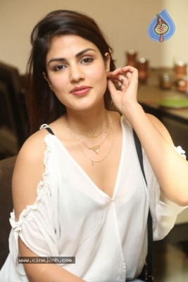 Actress Riya Images - 17 of 21