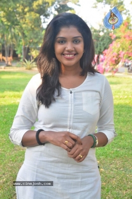 Actress Riythvika Photoshoot - 9 of 12