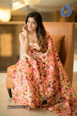 Actress Sakshi Agarwal Photos - 2 of 7