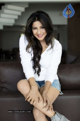 Actress Sakshi Agarwal Photos - 6 of 9