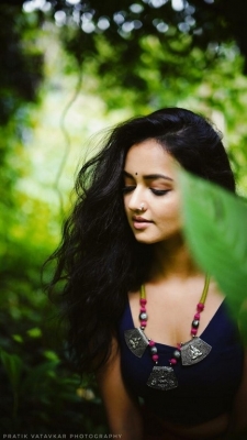 Actress Shanvi Srivatsava Pictures - 4 of 8