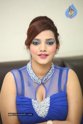 Actress Sk Attiya Photos - 7 of 21