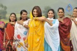 Actress Stills in Nagavalli Movie - 20 of 53
