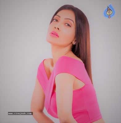 Actress Surabhi Prabhu Photoshoot - 4 of 33