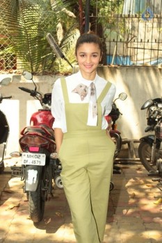 Alia Bhatt New Photos - 15 of 21