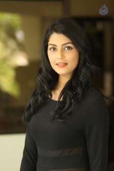 Anisha Ambrose New Photos - 38 of 40