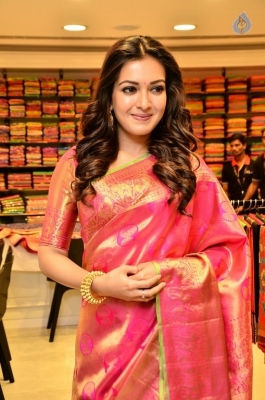 Catherine Tresa New Pics - 26 of 26