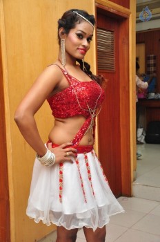 Dancer Nisha New Pics - 6 of 42