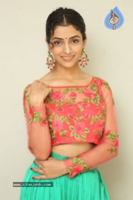 Diksha Sharma Raina Stills - 19 of 21