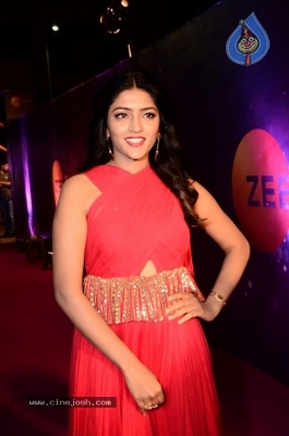 Eesha Rebba at Zee Apsara Awards - 20 of 20