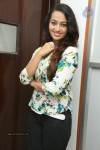 ester-noronha-latest-stills