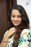 ester-noronha-latest-stills