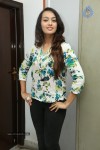 ester-noronha-latest-stills