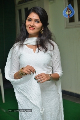 Gayathri Suresh Photos - 15 of 18