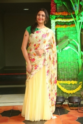 Geetha Madhuri Pics - 13 of 21