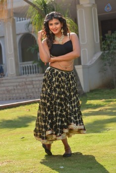 Hebah Patel New Gallery - 29 of 62