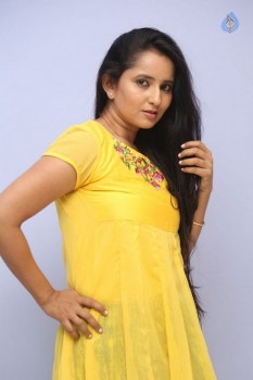 Ishika Singh New Pics - 33 of 38