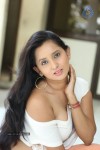 ishika-singh-new-spicy-stills