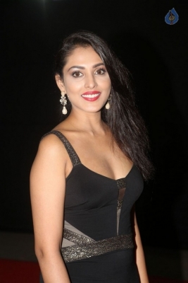 Madhu Shalini at Mirchi Music Awards - 15 of 28