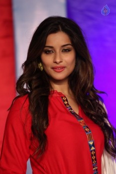 Madhurima New Photos - 23 of 34