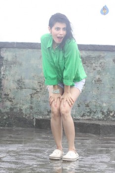 Manisha Kelkar Glamorous Rain Photo Shoot - 15 of 26