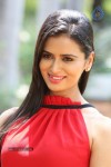 meenakshi-dixit-new-photos