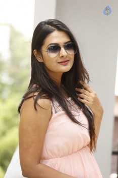 neha-deshpande-new-photos