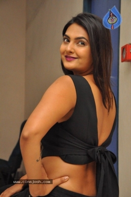 Neha Deshpande Photos - 18 of 41