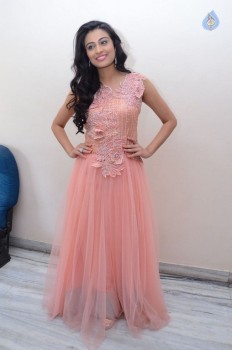 Neha Hinge New Gallery - 5 of 39