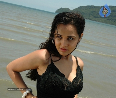 Nisha Kothari Stills In O Ravana Lanka Movie - 15 of 27