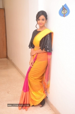 Nithya Shetty Pictures - 13 of 21