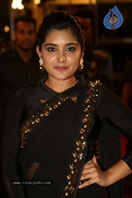 Nivetha Thamos at Zee Apsara Awards - 20 of 29