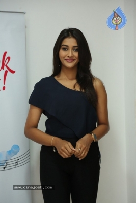 Pooja Jhaveri Photos - 14 of 16