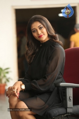 Pooja Jhaveri Stills - 10 of 21