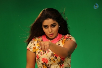 Poorna New Gallery - 7 of 33