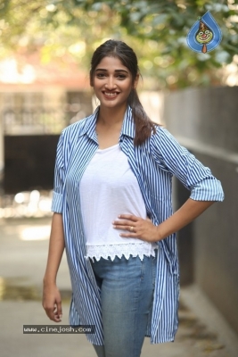 Priya Vadlamani At Husharu Movie Press Meet - 14 of 14