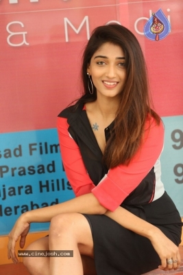 Priya Vadlamani Pictures - 13 of 42
