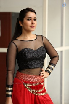 Raashi Khanna Latest Gallery - 14 of 21