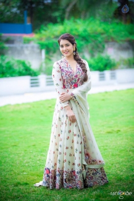 Raashi Khanna Latest Photos - 6 of 10