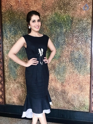 Raashi Khanna Latest Photos - 10 of 17