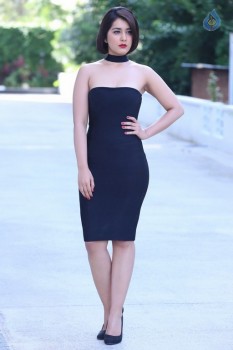 Raashi Khanna Latest Pictures - 7 of 28
