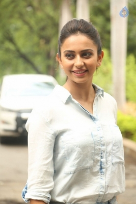 Rakul Preet Singh New Photos - 35 of 35