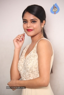 Riddhi Kumar New Images - 8 of 21