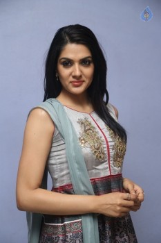 Sakshi Chaudhary New Pics - 11 of 40