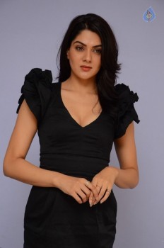 Sakshi Chowdary New Gallery - 9 of 39
