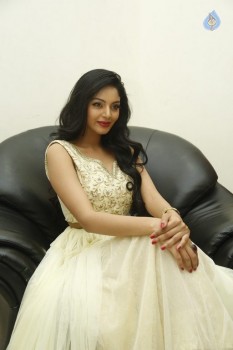 Sanam Shetty New Photos - 26 of 38