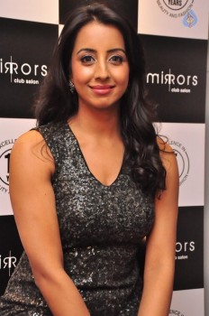 Sanjjanaa New Images - 31 of 42